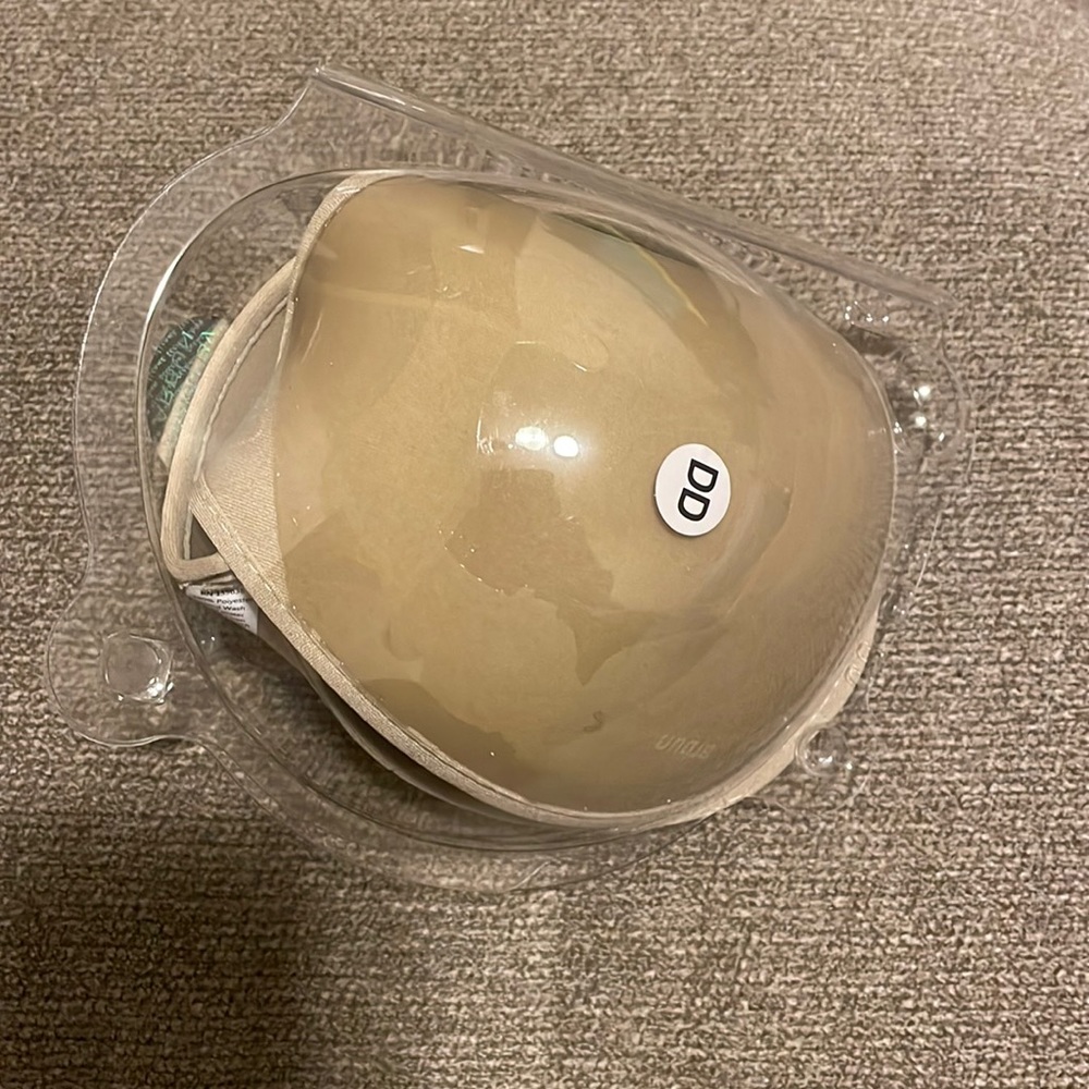 Superlite adhesive bra